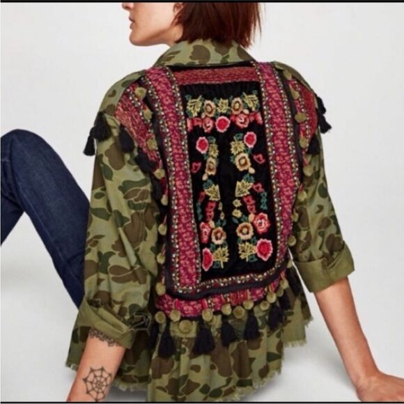 ZARANEW Camo Peplum Jacket Embroidered Back Tassels & Poms Women’s Size XS